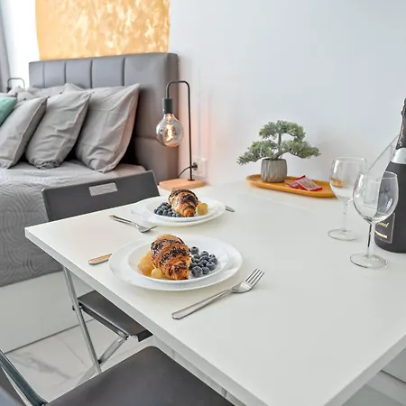 Апартаменты Ponderosa With A Pool & View, 226